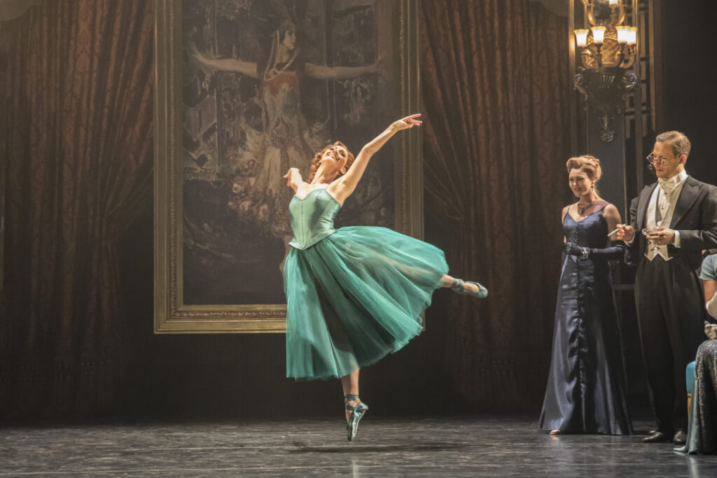 THE RED SHOES by Bourne, , Choreographer and Director - Mathew Bourne, Designer - Lez Brotherstoni, Lighting - Paule Constable, Plymouth, 2016, Credit: Johan Persson/