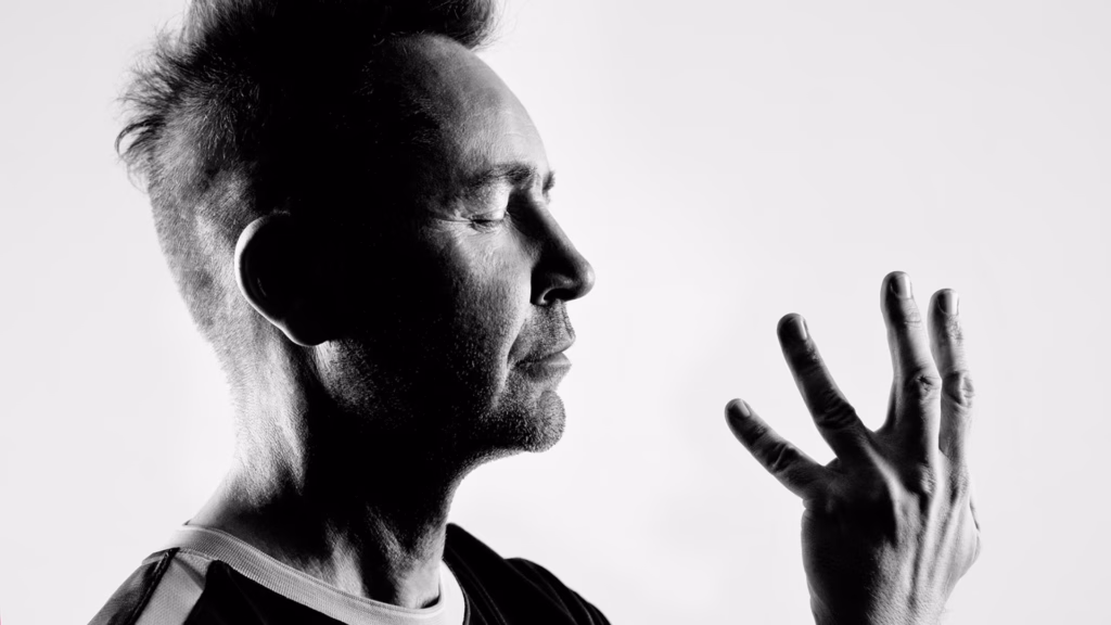 Nigel Kennedy Virtuoso UK tour promotional artwork